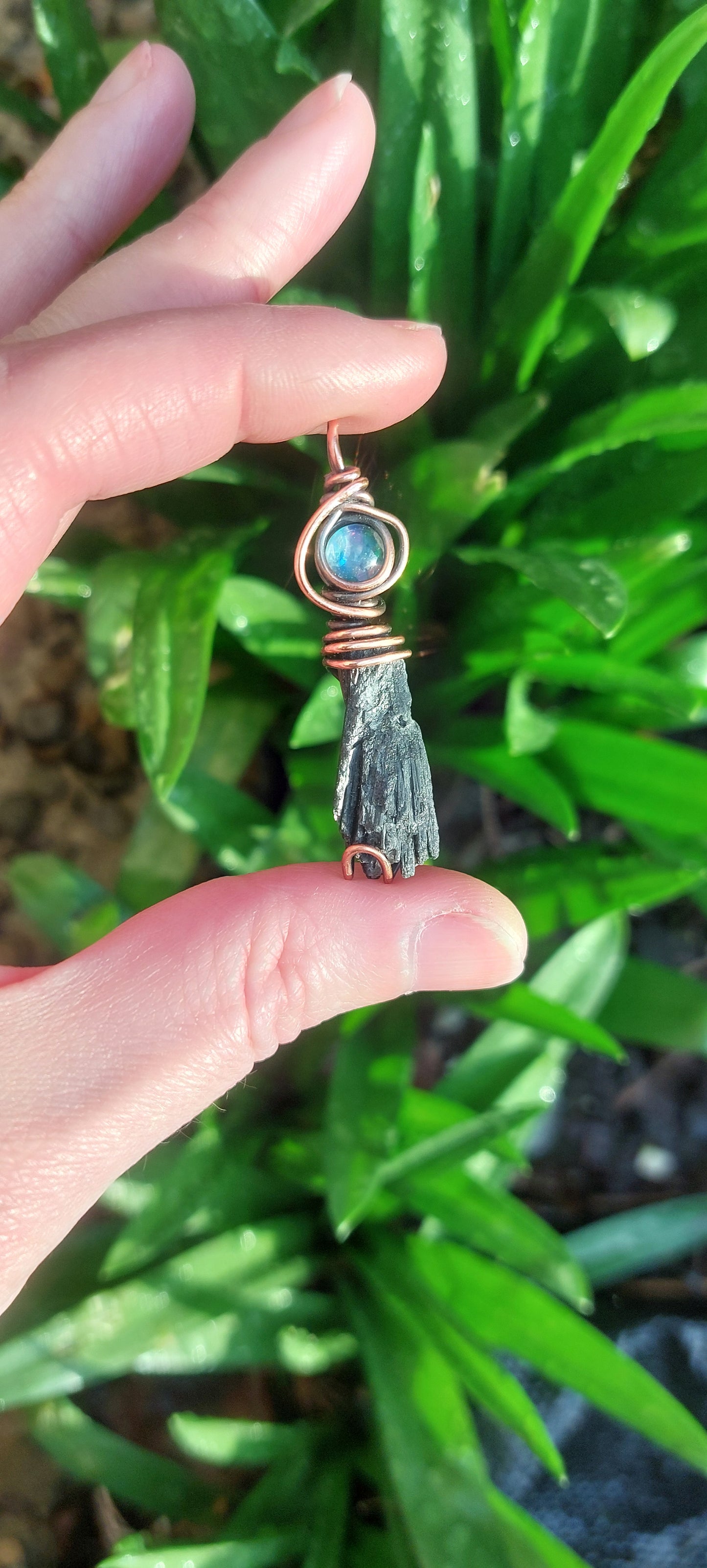 Mini Kyanite Protection Broom With Opal Doublet✨️