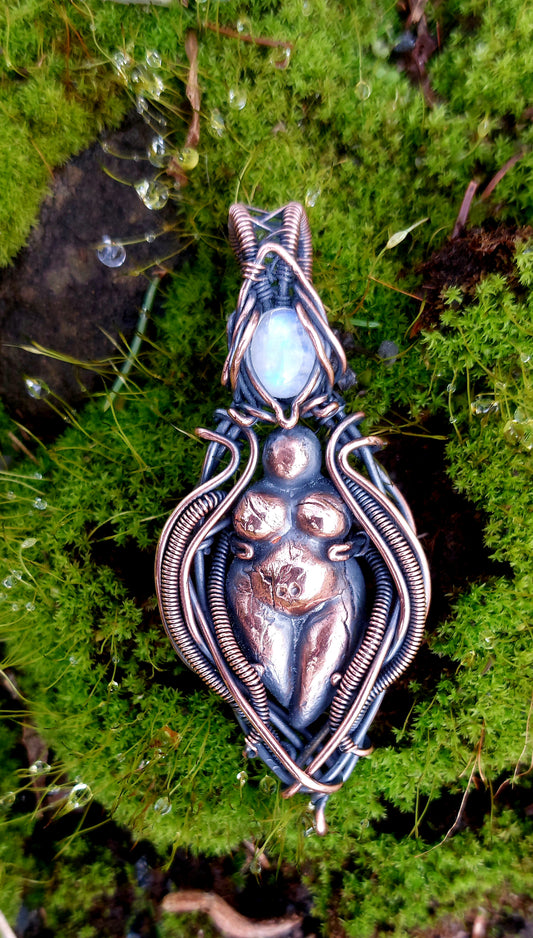 Moonstone Goddess 🔥✨️