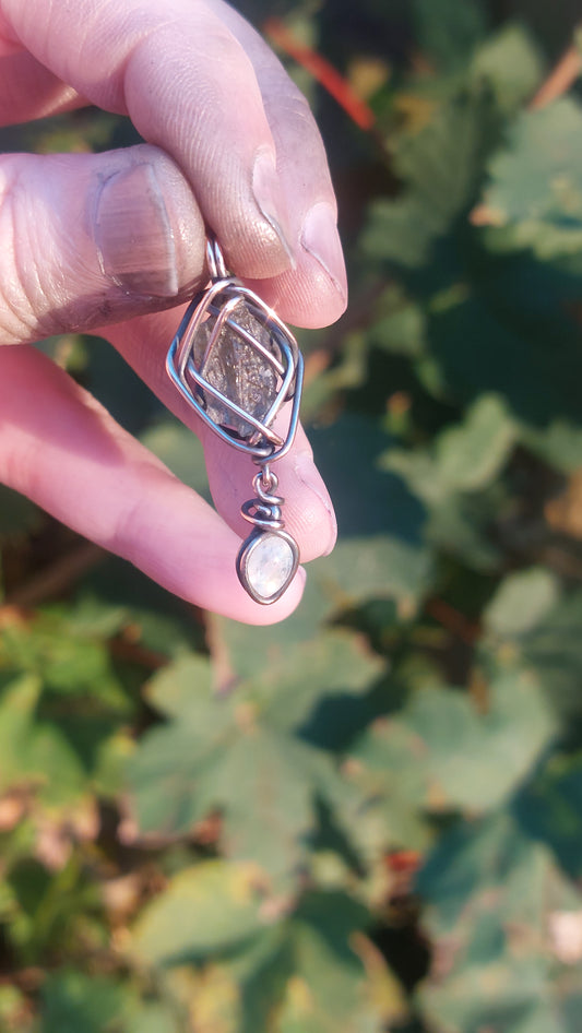 Moldavite & Moonstone