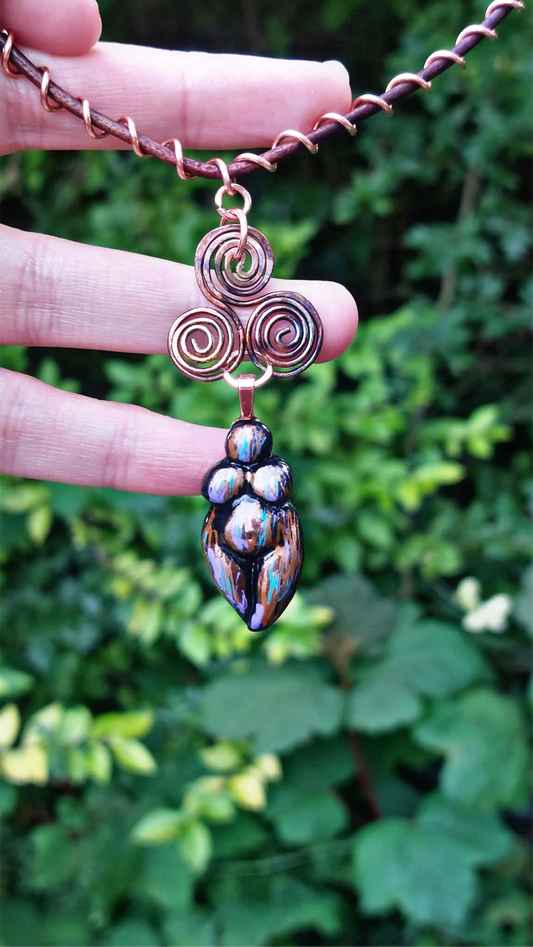 Goddess & Sacred Cubit Triskelion✨️