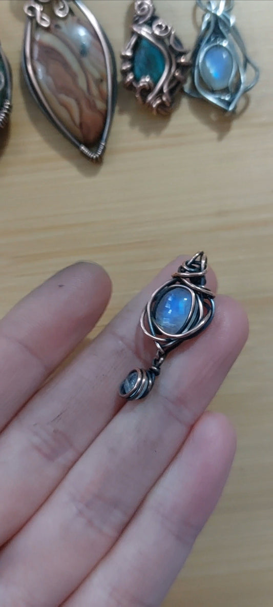Double Moonstone Energy Token