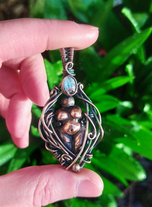 Moonstone Empowerment Goddess✨️